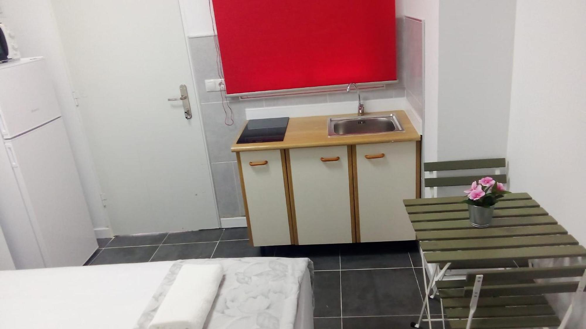 Estudio Encantador Cerca Del Carrefour Rosaleda 1 Málaga Eksteriør billede